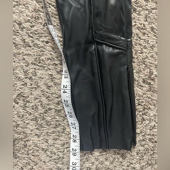 Manier de voir Vegan leather and patent rubbed black leggings - Picture 15 of 15